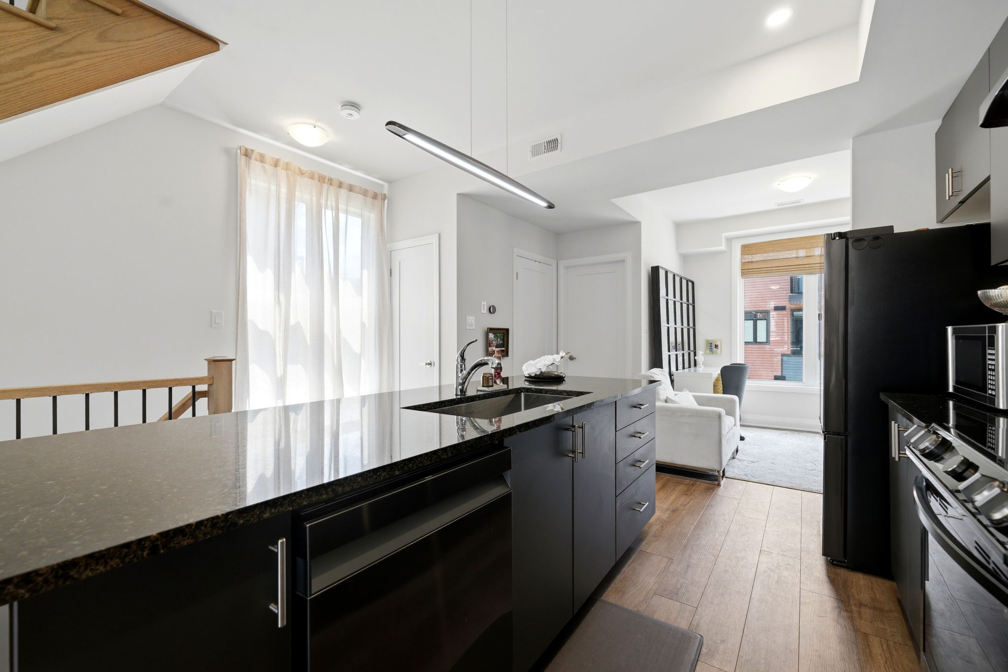 Kitchen/Sitting Area