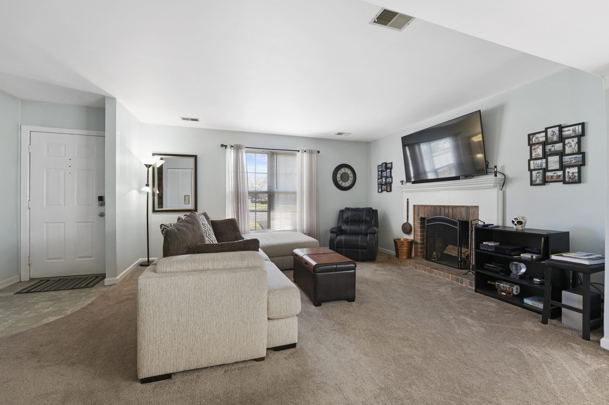 20 Berks Ct, Quakertown, PA 18951 Left Bank REPS