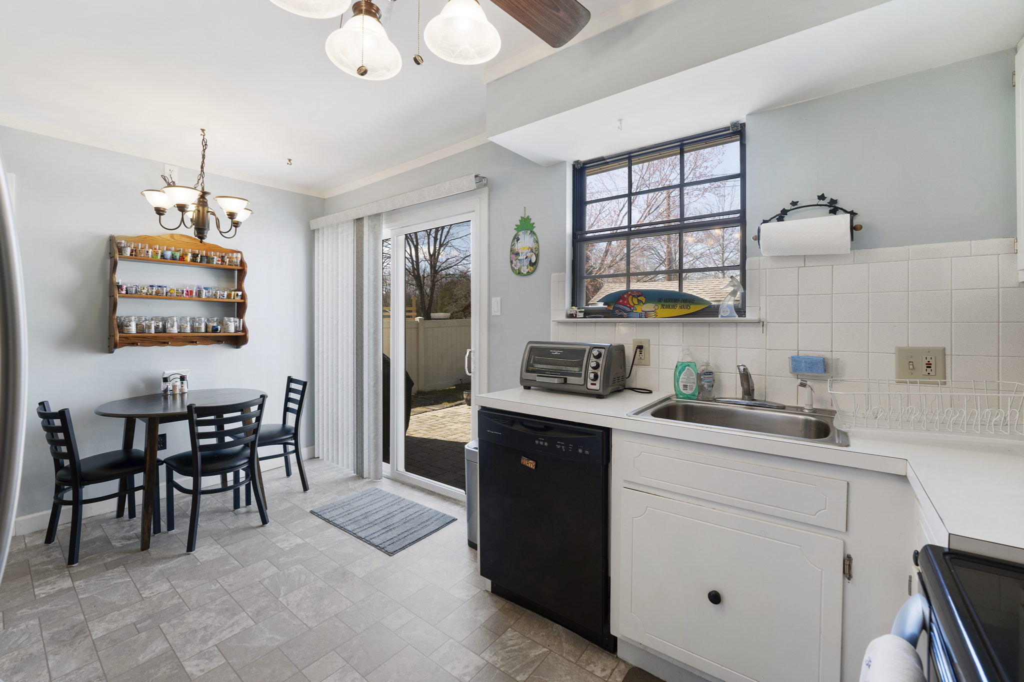 20 Berks Ct, Quakertown, PA 18951 Left Bank REPS