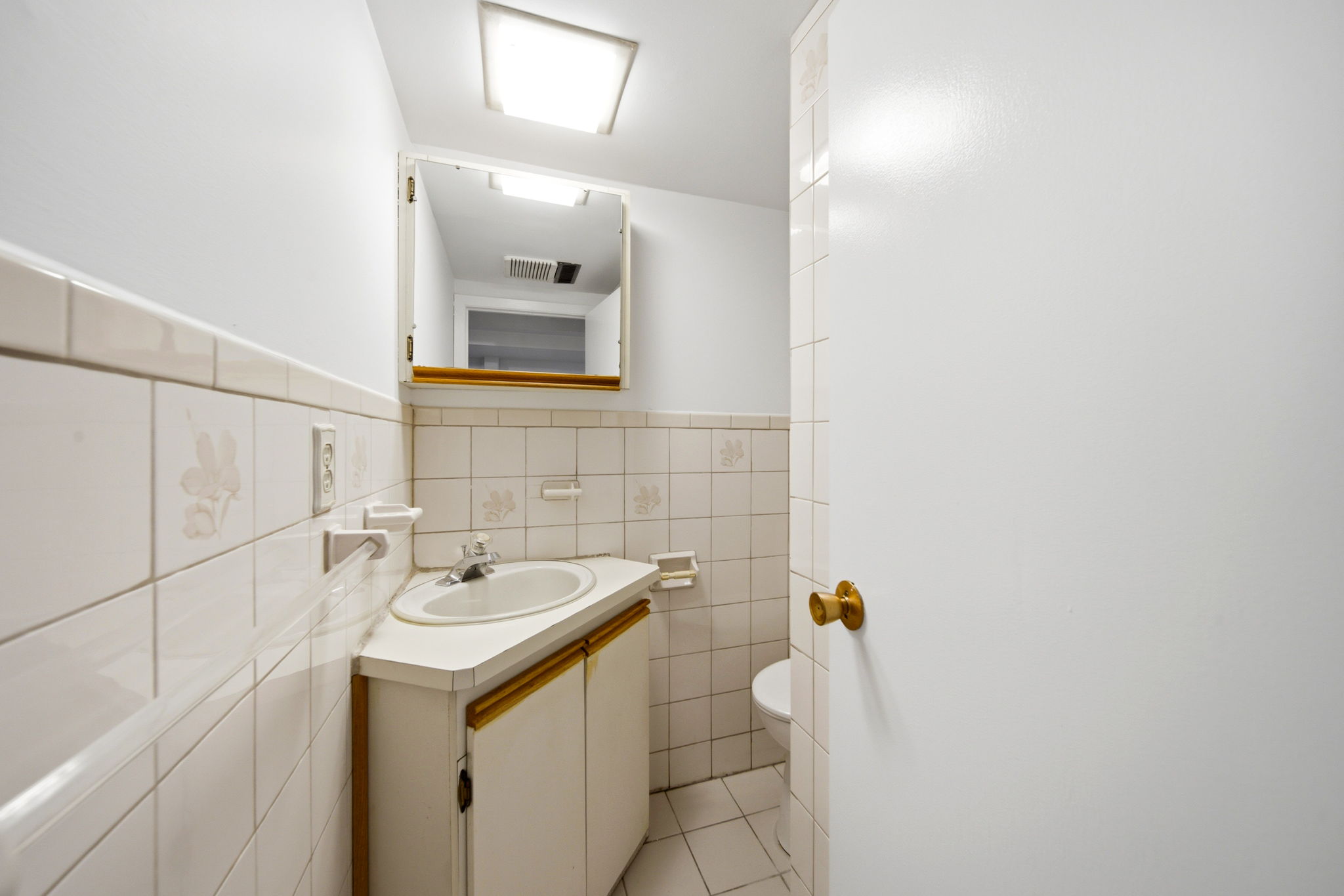  Photo 40