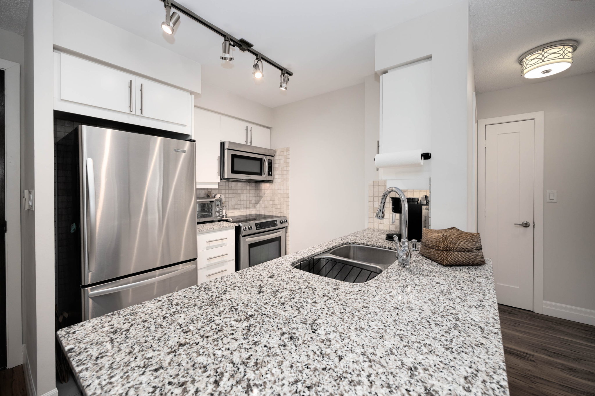 Toronto property showcase — delivered property photograph 9