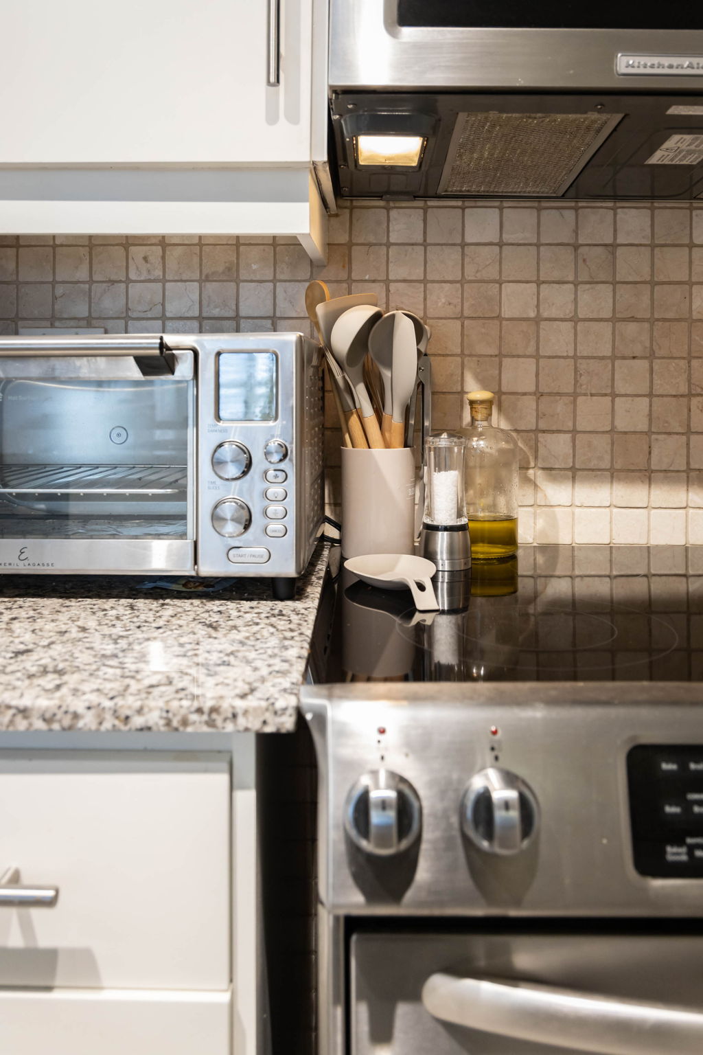 Toronto property showcase — delivered property photograph 27