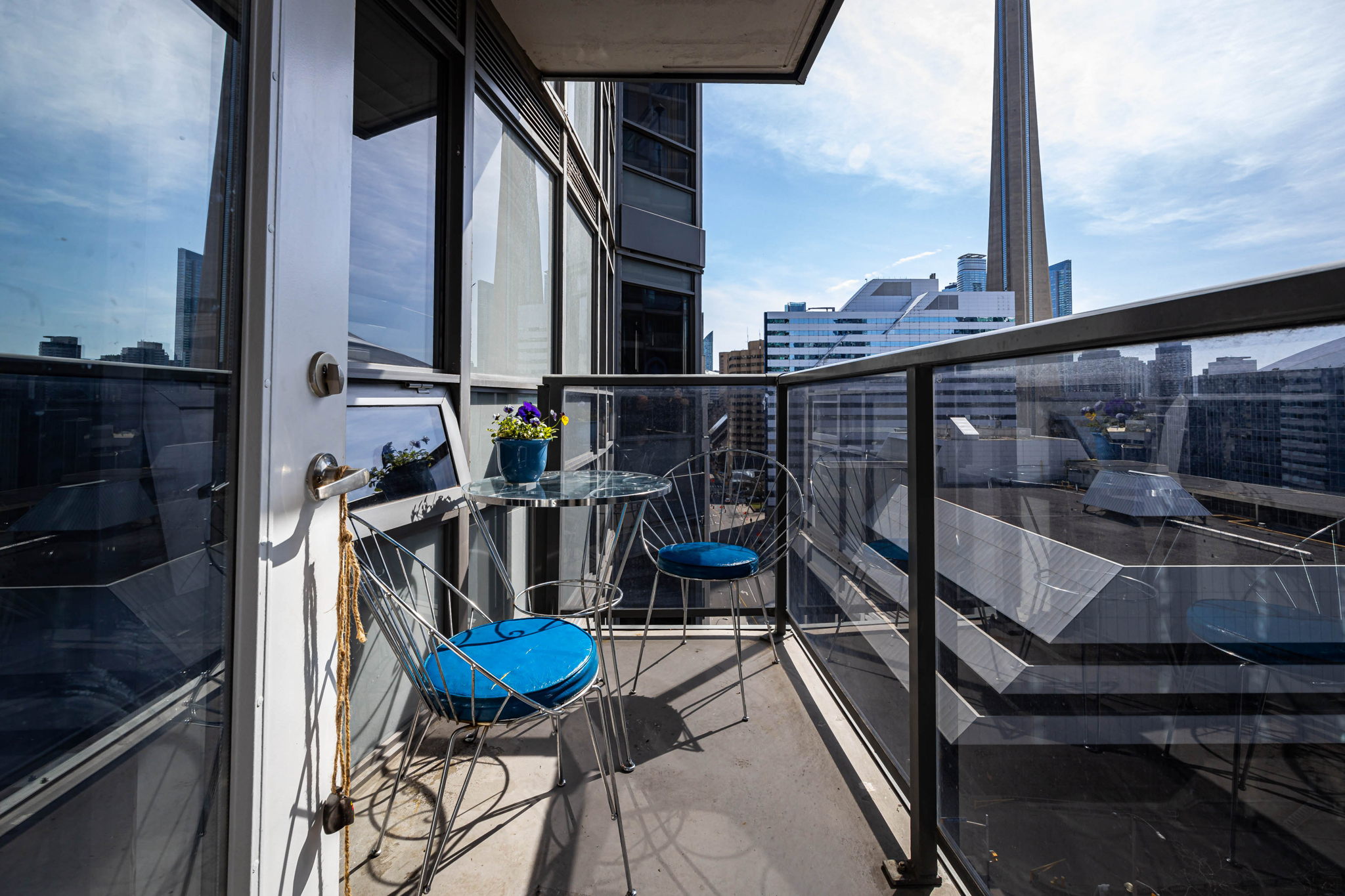Toronto property showcase — delivered property photograph 40