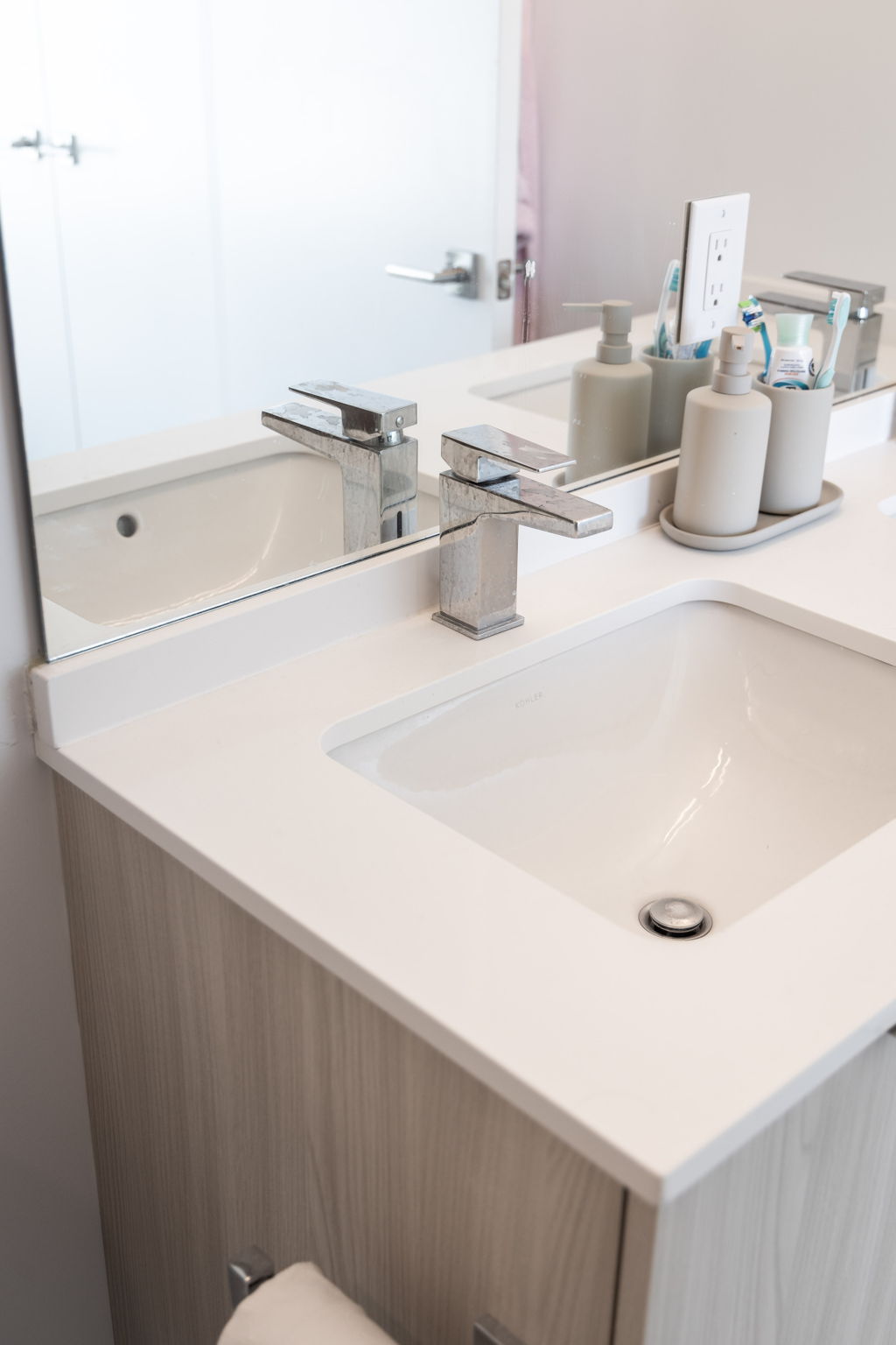 Toronto property showcase — delivered property photograph 29