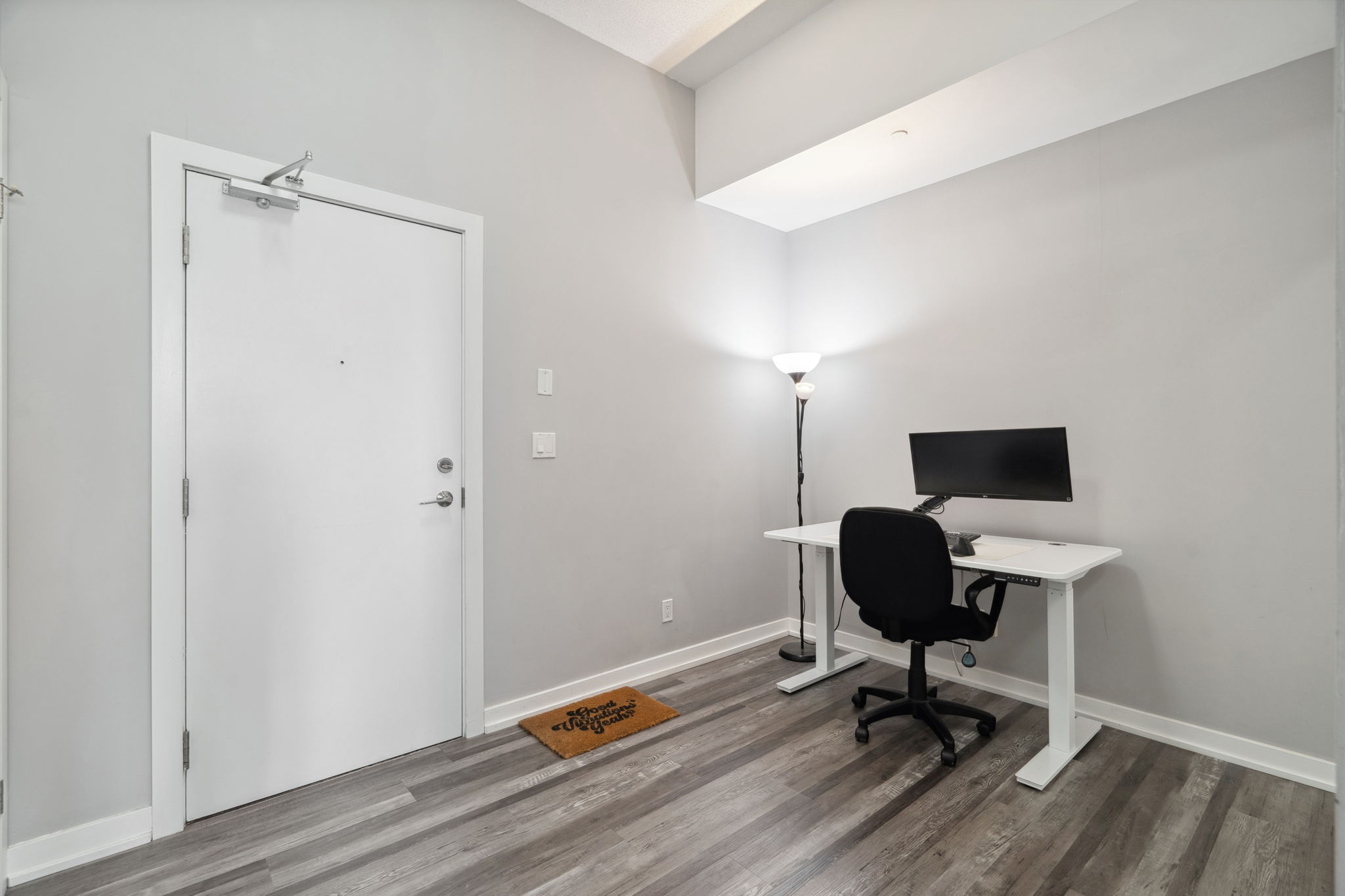 20 Bruyeres Mews Unit 721 Toronto, ON M5V 0G8