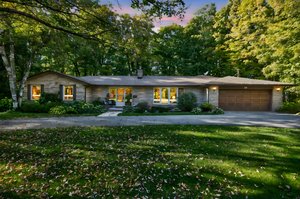 20 Caledon Mountain Drive_103 day to dusk.jpeg