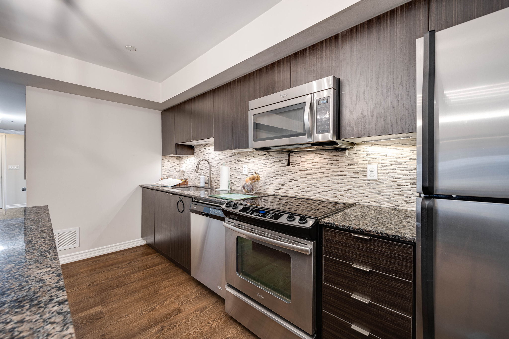 Toronto property showcase — delivered property photograph 9