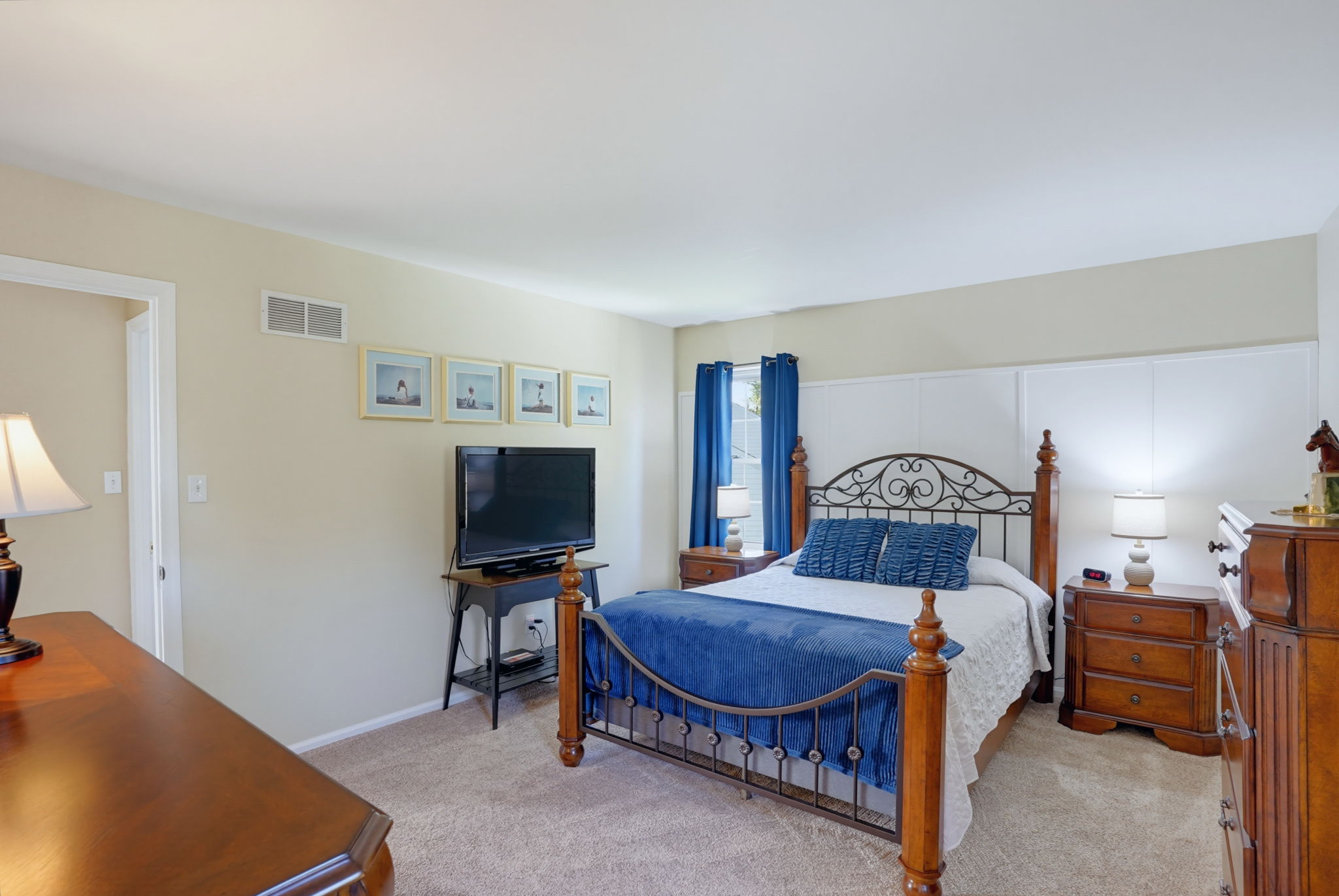  Photo 47