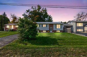 20 Community Centre Drive_101 day to dusk.jpeg