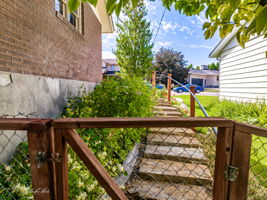  Photo 43