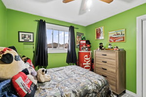 Photo 37