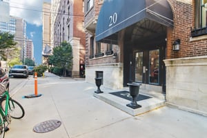 E Goethe St 205-S2010-004.jpg