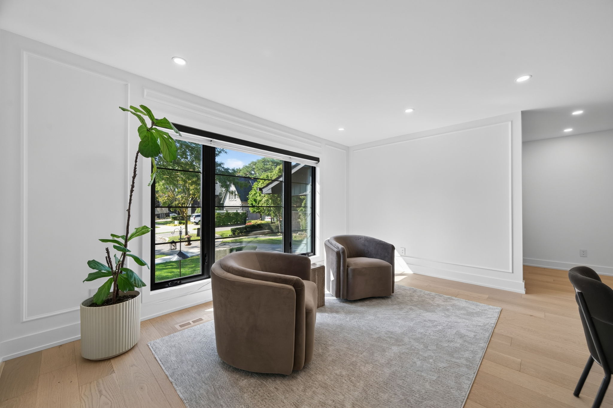 20 Gladiola Ct Toronto, ON M3H 5X6