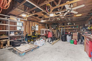  Photo 44