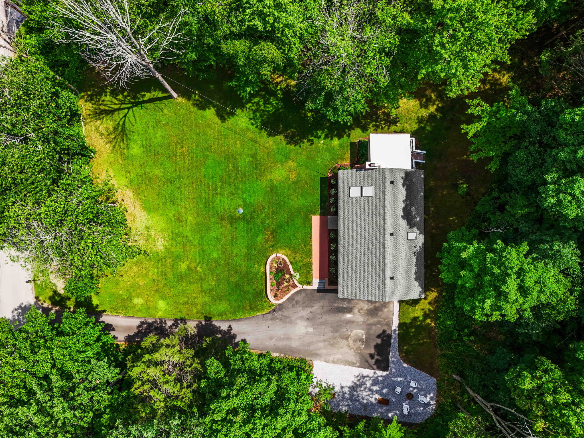 20 Hawkview Rd, Hudson, NH 03051, USA Photo 5