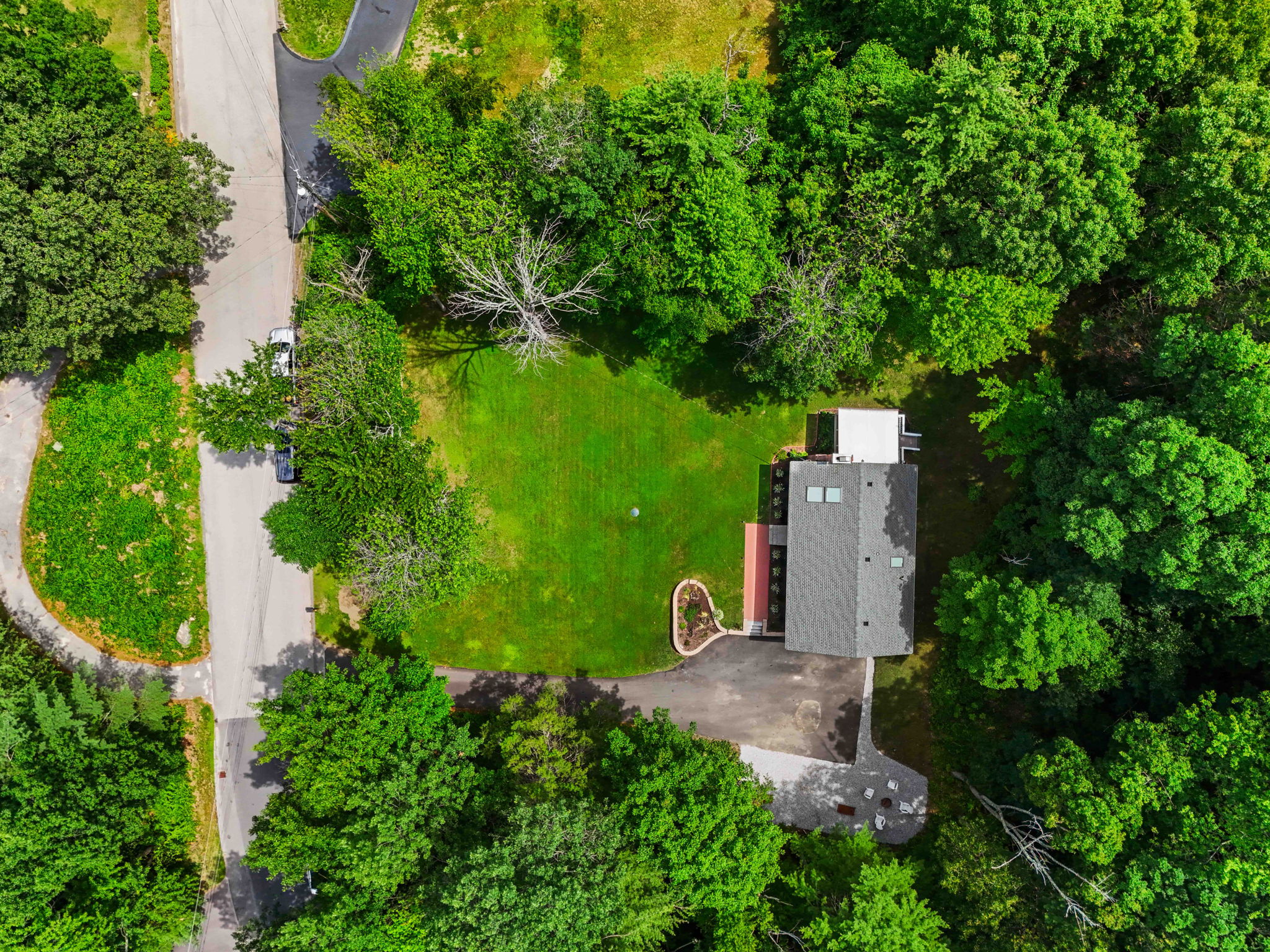 20 Hawkview Rd, Hudson, NH 03051, USA Photo 11