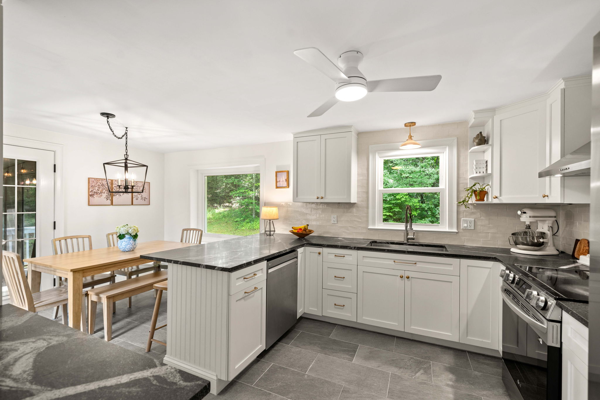 20 Hawkview Rd, Hudson, NH 03051, USA Photo 36