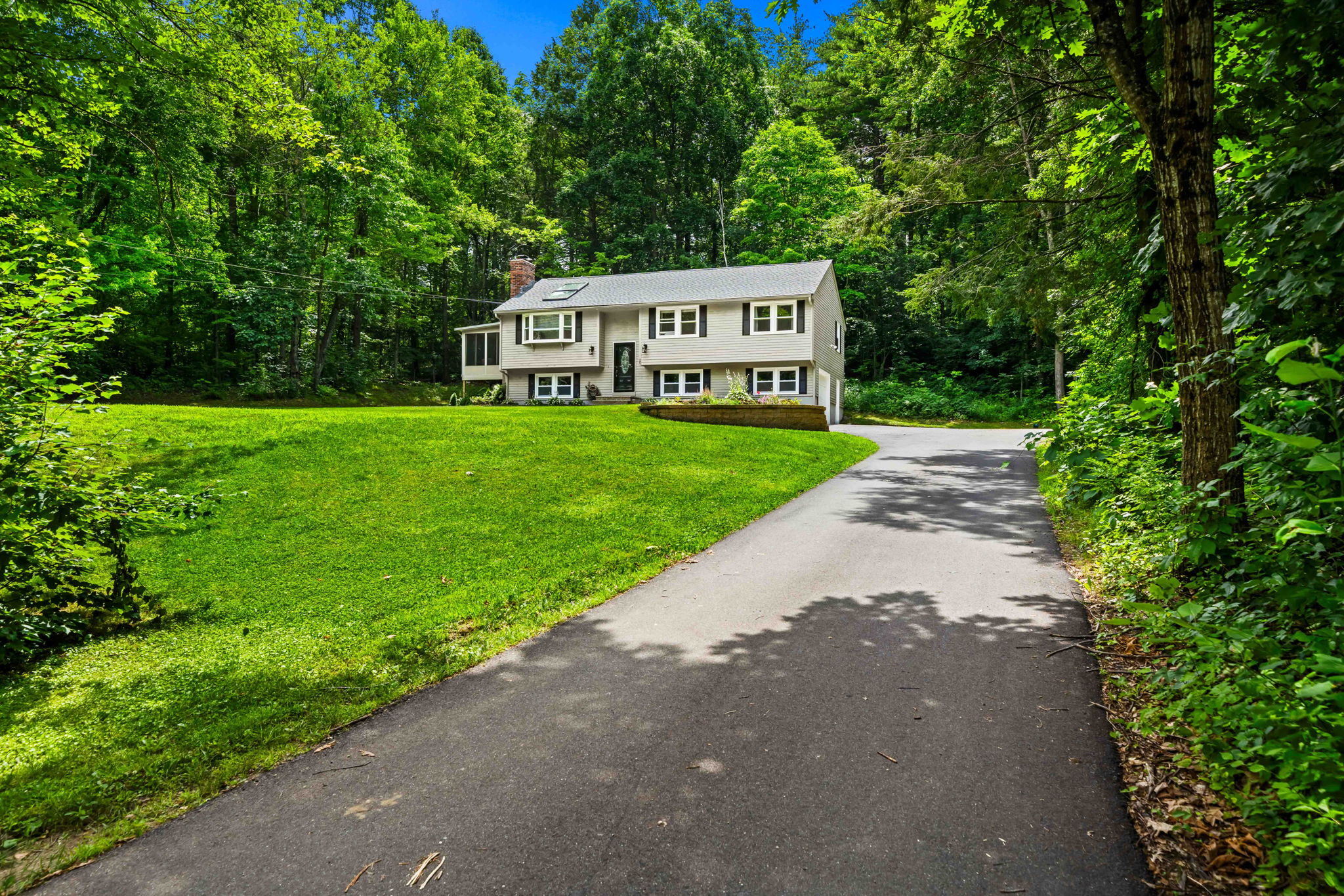 20 Hawkview Rd, Hudson, NH 03051, USA Photo 48
