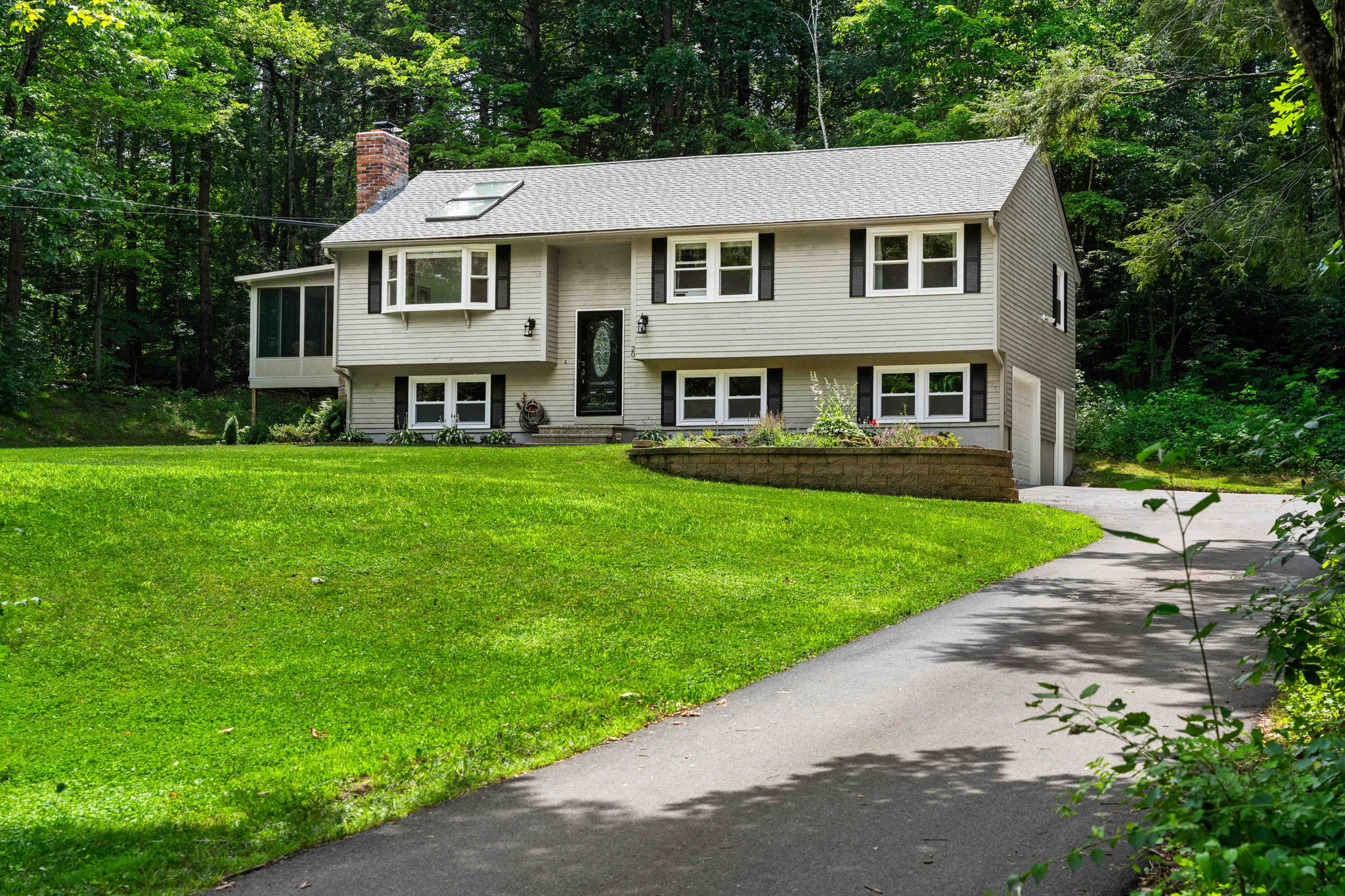 20 Hawkview Rd, Hudson, NH 03051, USA Photo 57