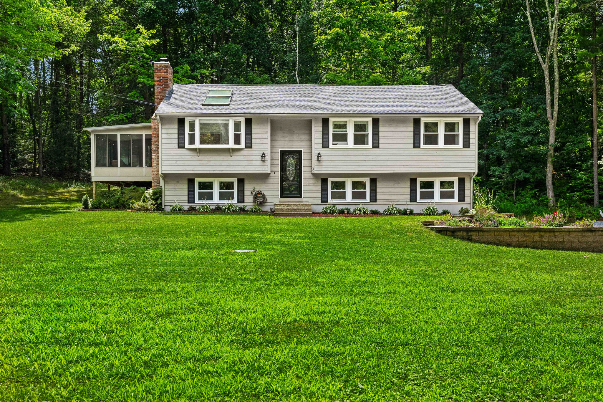 20 Hawkview Rd, Hudson, NH 03051, USA Photo 58