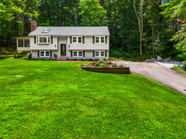 20 Hawkview Rd, Hudson, NH 03051, USA Photo 2