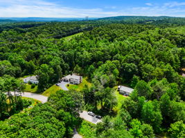 20 Hawkview Rd, Hudson, NH 03051, USA Photo 9