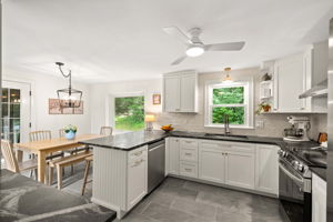 20 Hawkview Rd, Hudson, NH 03051, USA Photo 35