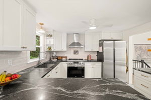 20 Hawkview Rd, Hudson, NH 03051, USA Photo 38