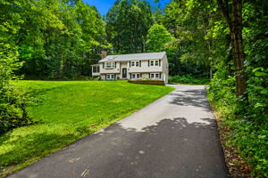 20 Hawkview Rd, Hudson, NH 03051, USA Photo 47