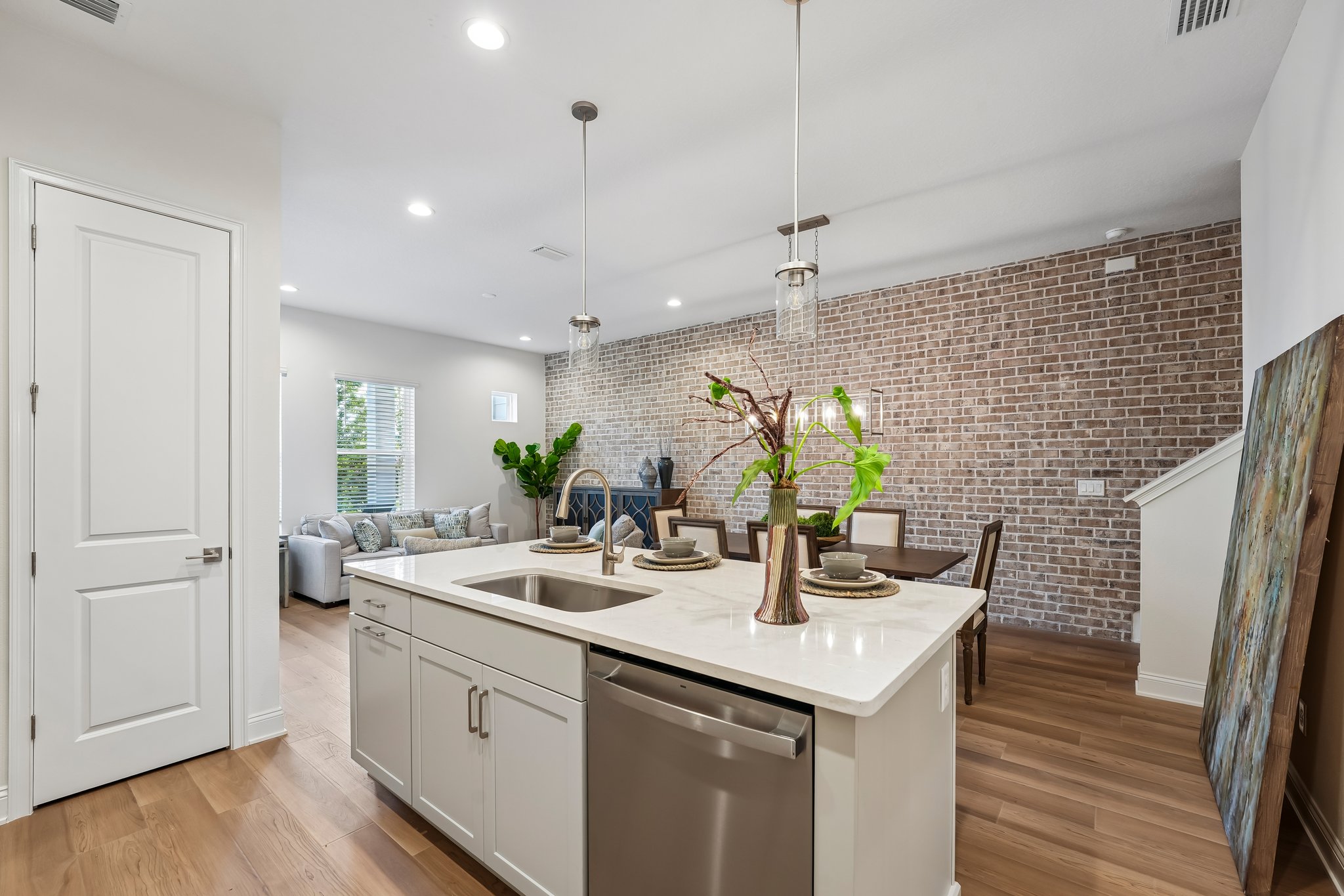 Islington Ln-S2806-012.jpg