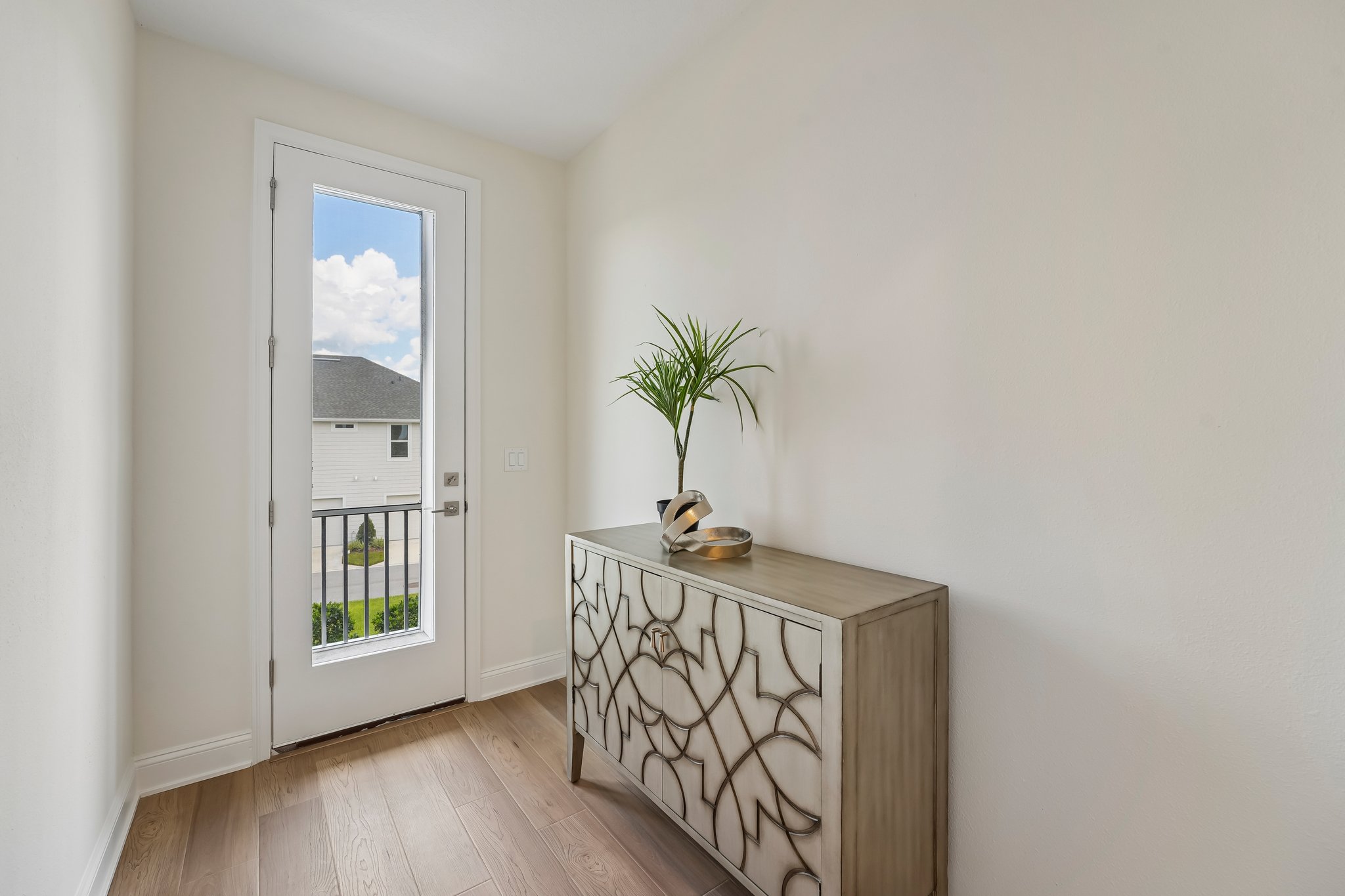 Islington Ln-S2806-026.jpg