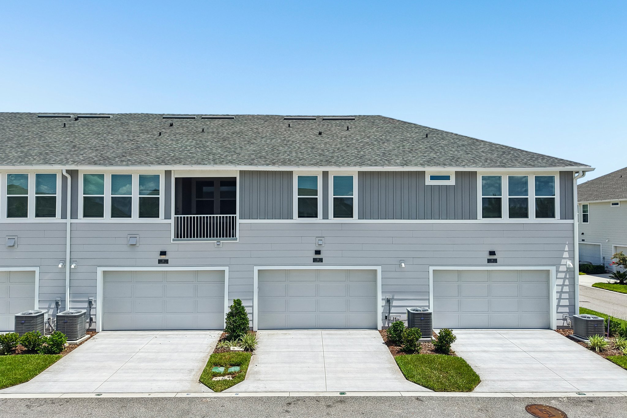 Islington Ln-S2806-048.jpg
