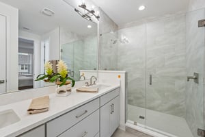 Islington Ln-S2806-025.jpg