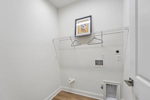 Islington Ln-S2806-027.jpg