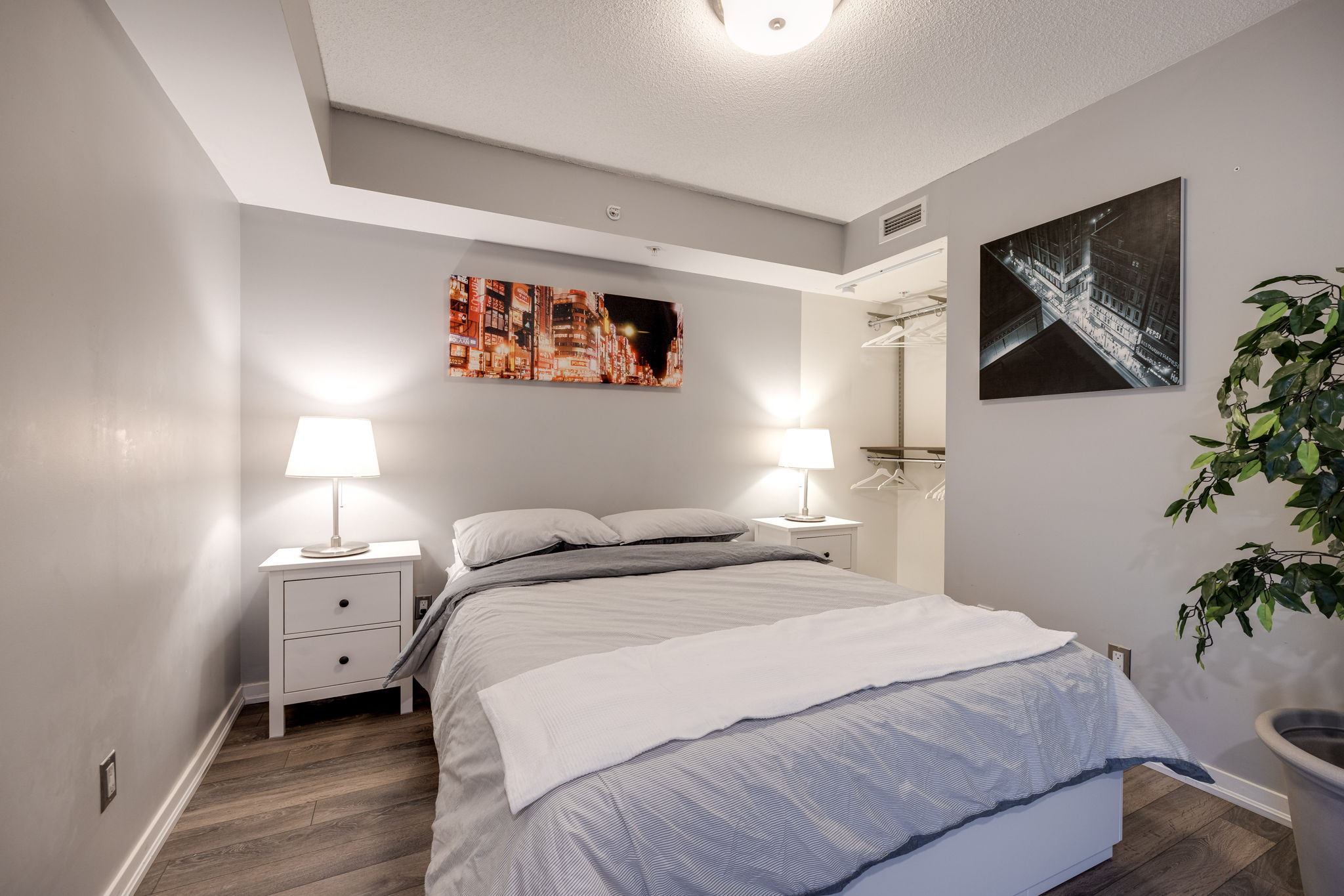 Toronto property showcase — delivered property photograph 10