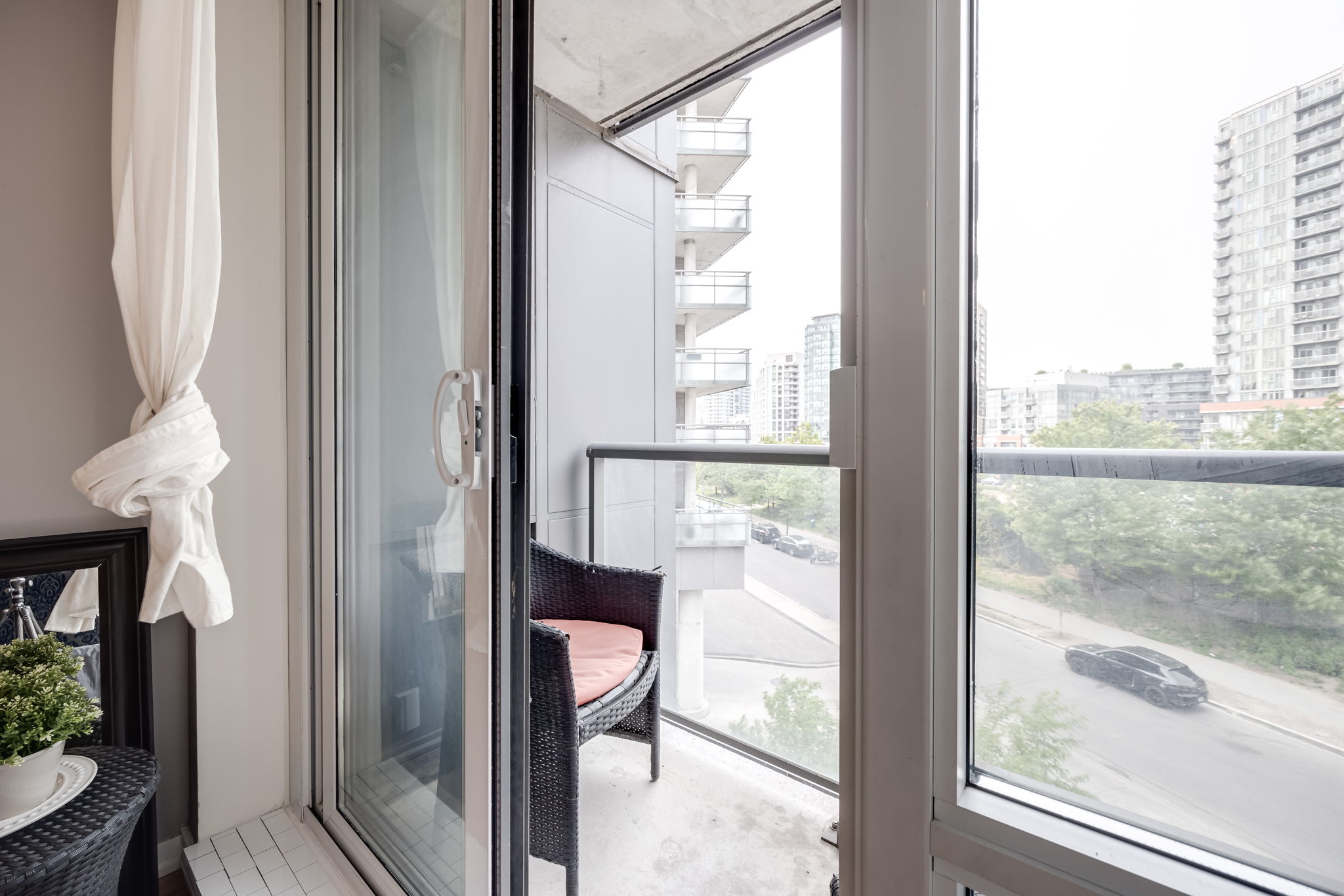 Toronto property showcase — delivered property photograph 17