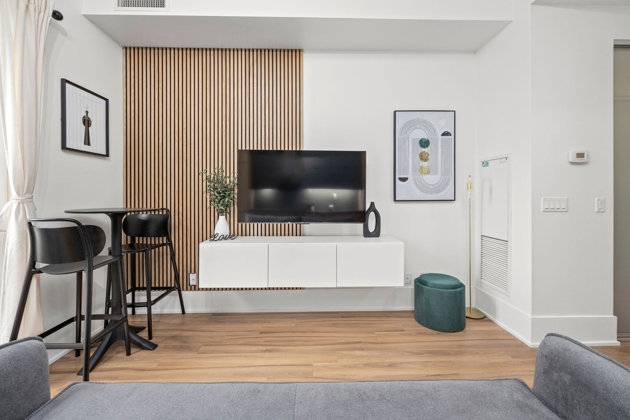 Toronto property showcase — delivered property photograph 4