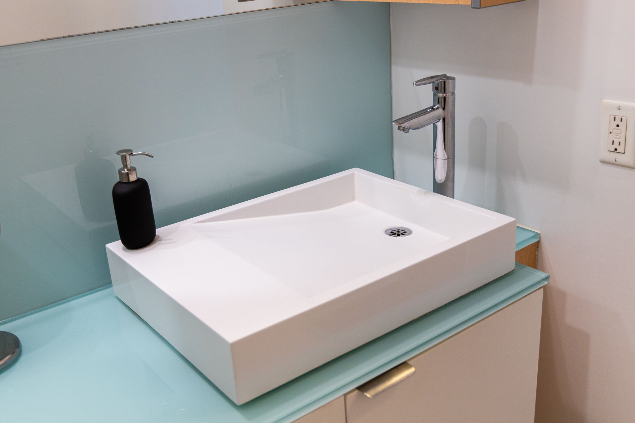 Toronto property showcase — delivered property photograph 24