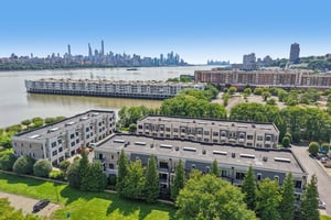 Marquis Ct-S2908-067.jpg