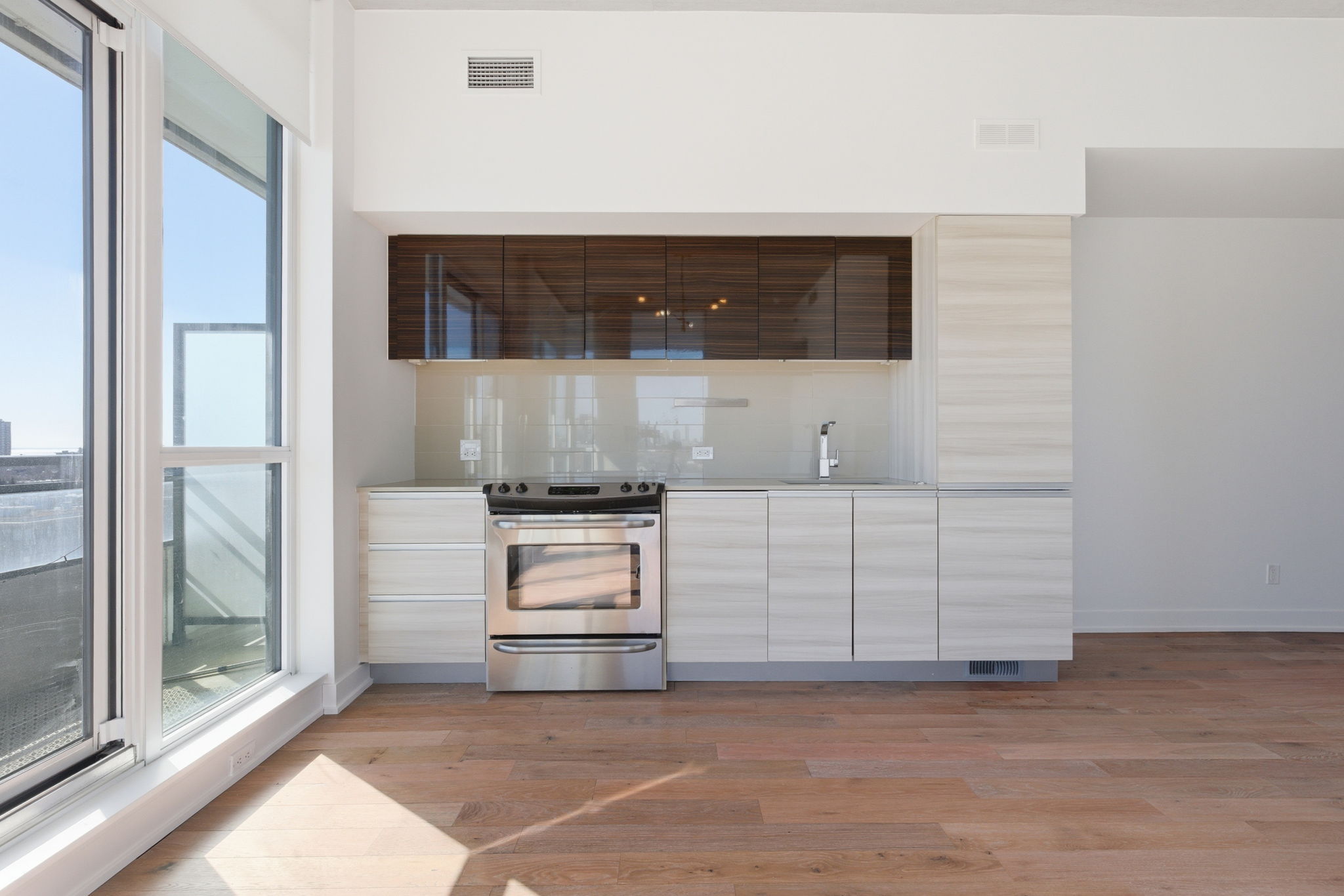 Toronto property showcase — delivered property photograph 9