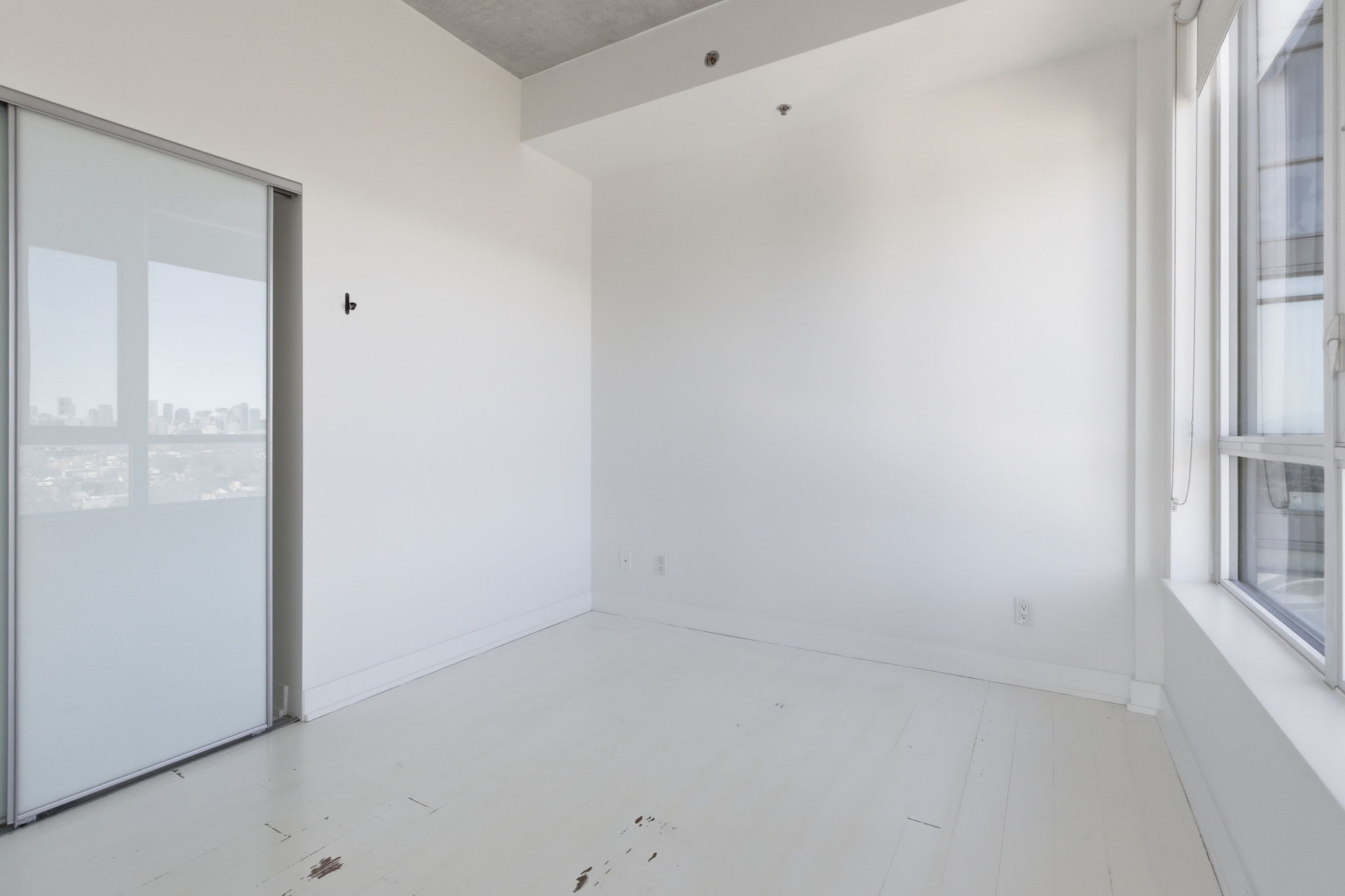 Toronto property showcase — delivered property photograph 14