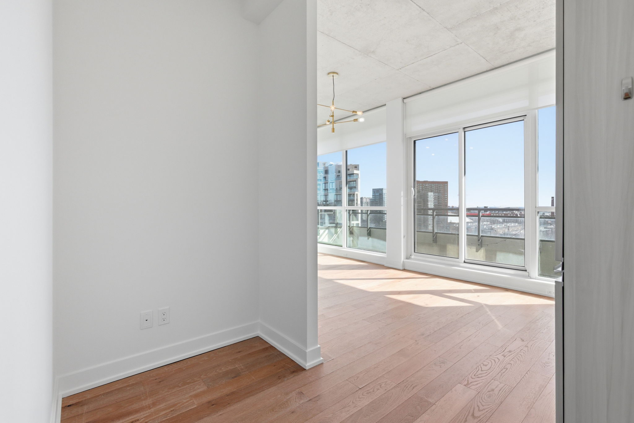 Toronto property showcase — delivered property photograph 16