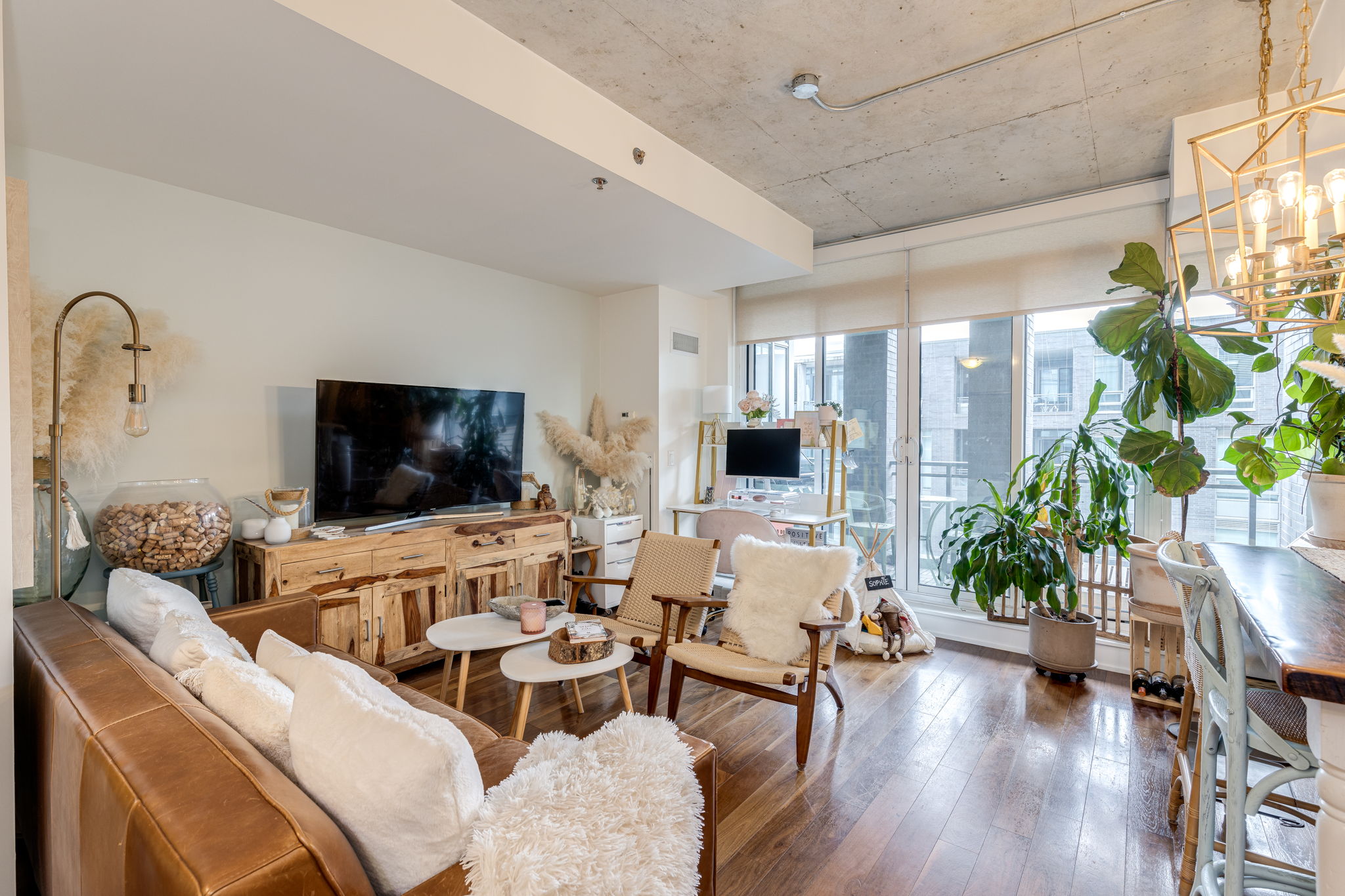 Toronto property showcase — delivered property photograph 9