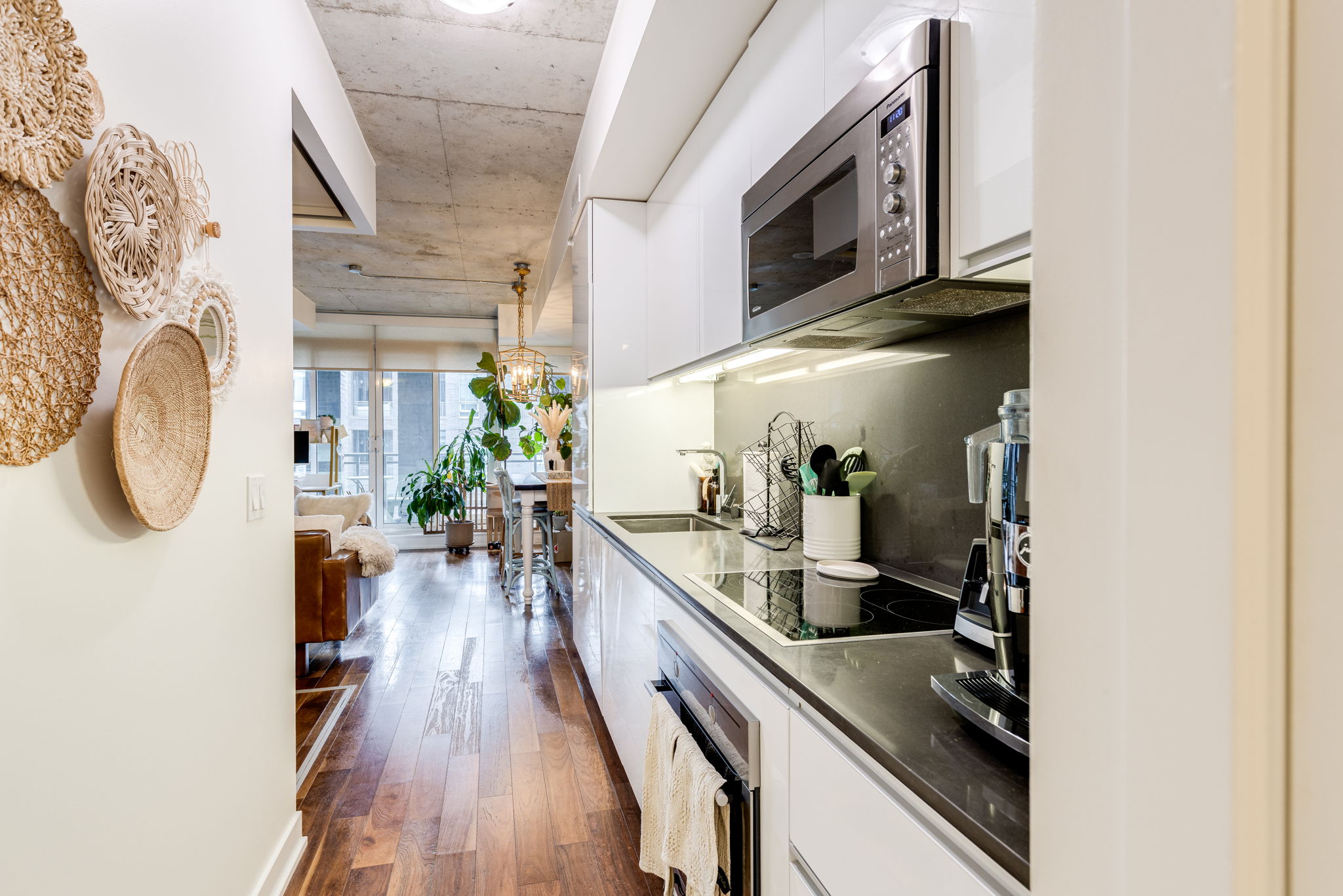 Toronto property showcase — delivered property photograph 15