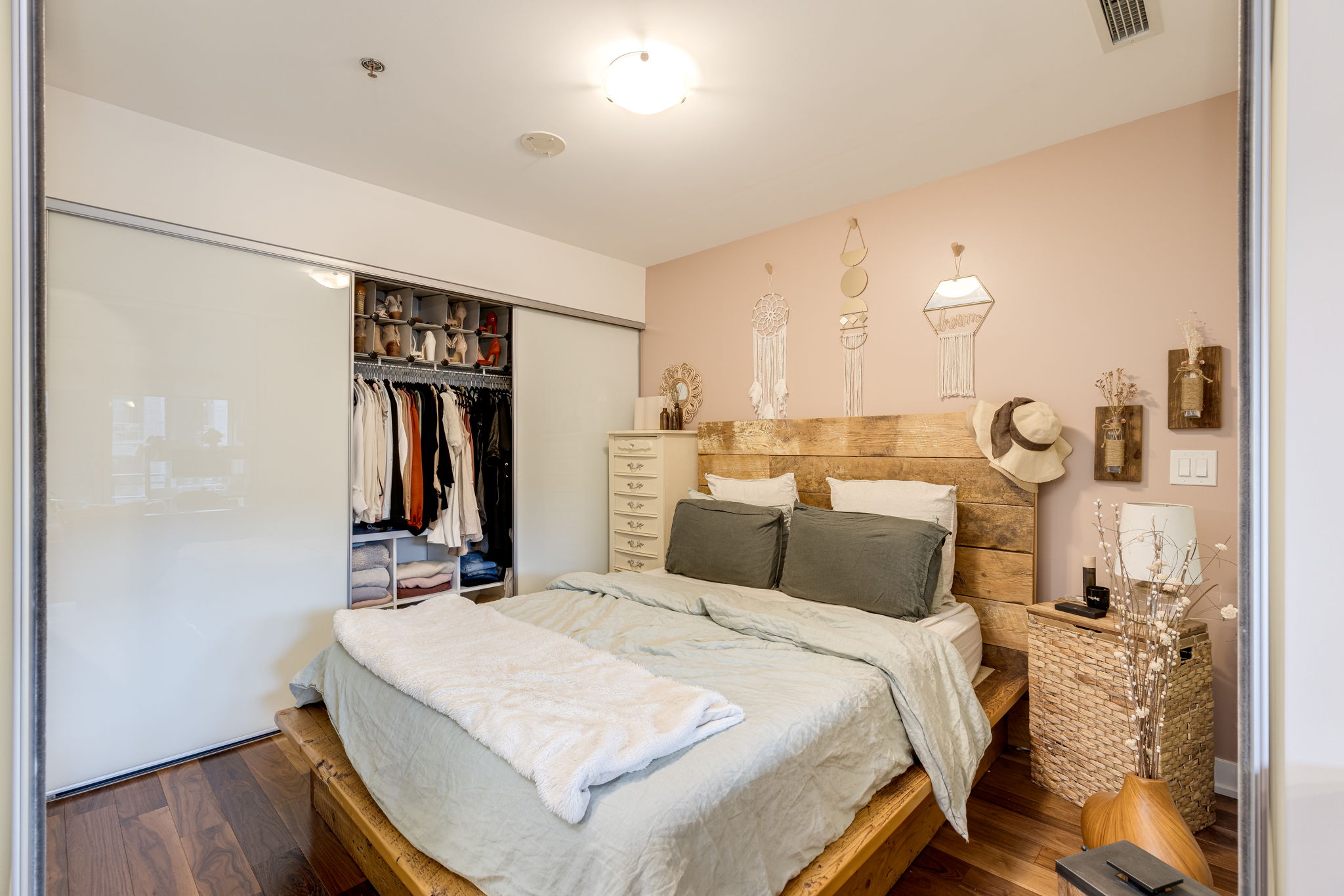 Toronto property showcase — delivered property photograph 17