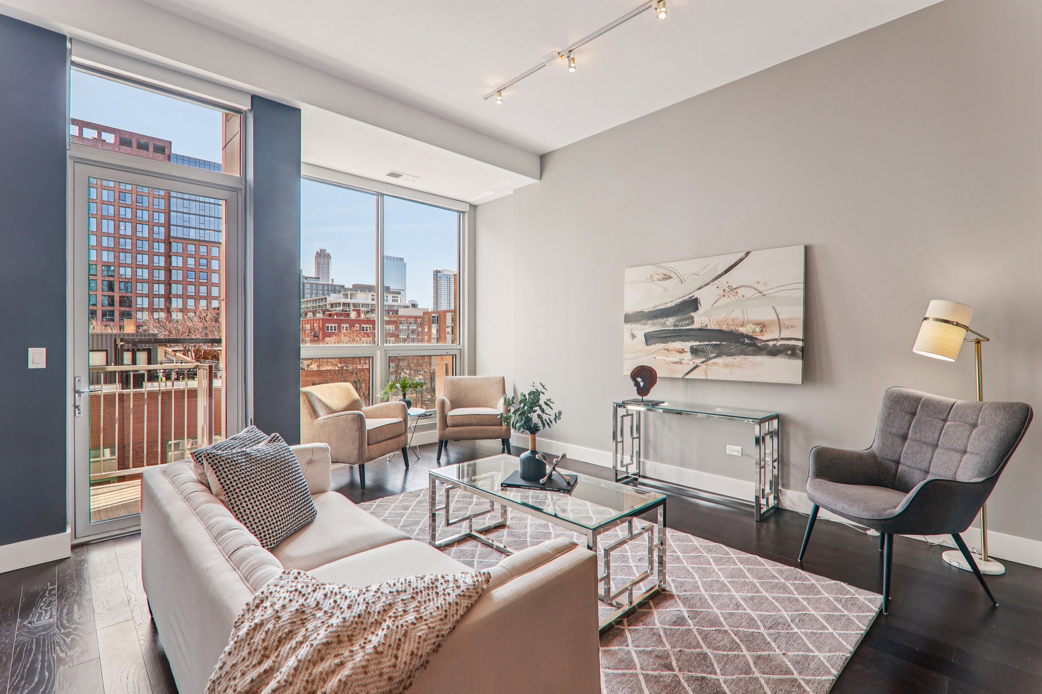 N Carpenter St 4n-S2002-008.jpg