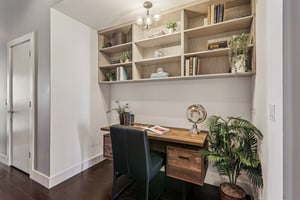 N Carpenter St 4n-S2002-026.jpg