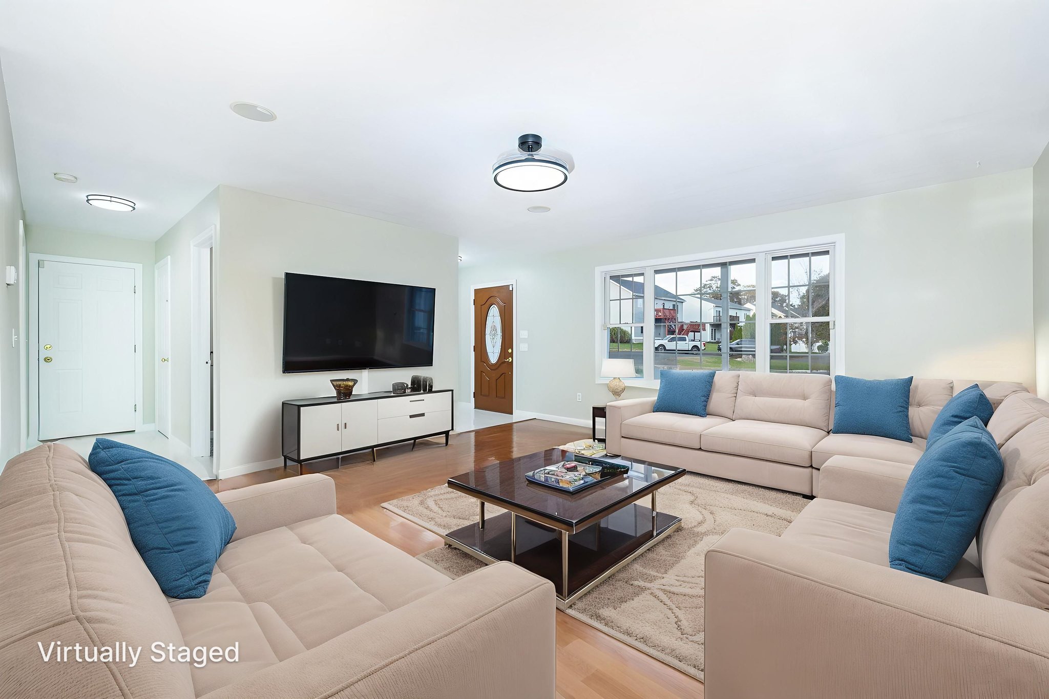 1T5A9093-Edit virtually staged.jpeg