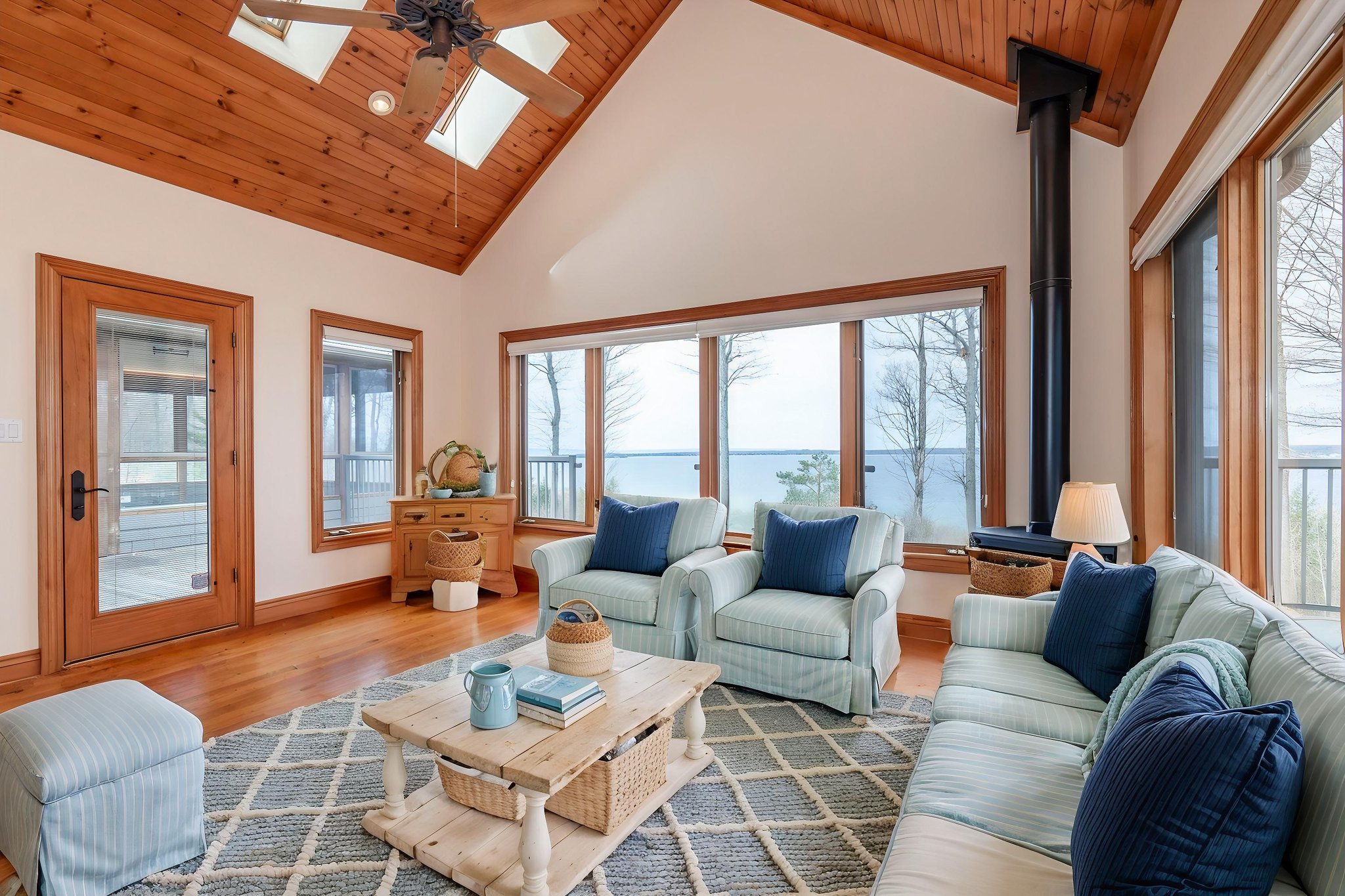 20-Nippising-Ridge-Road-Tiny-0046 virtually staged.jpeg