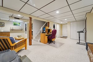Finished Basement, Access to Garage